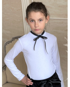 Белая школьная водолазка (блузка) для девочки 84697-ДШ22