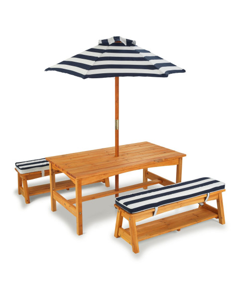 Стол с двумя скамейками и зонтом (сине-белые полосы)