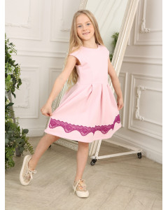 Розовое платье с фиолетовым гипюром для девочки 80906-ДН21